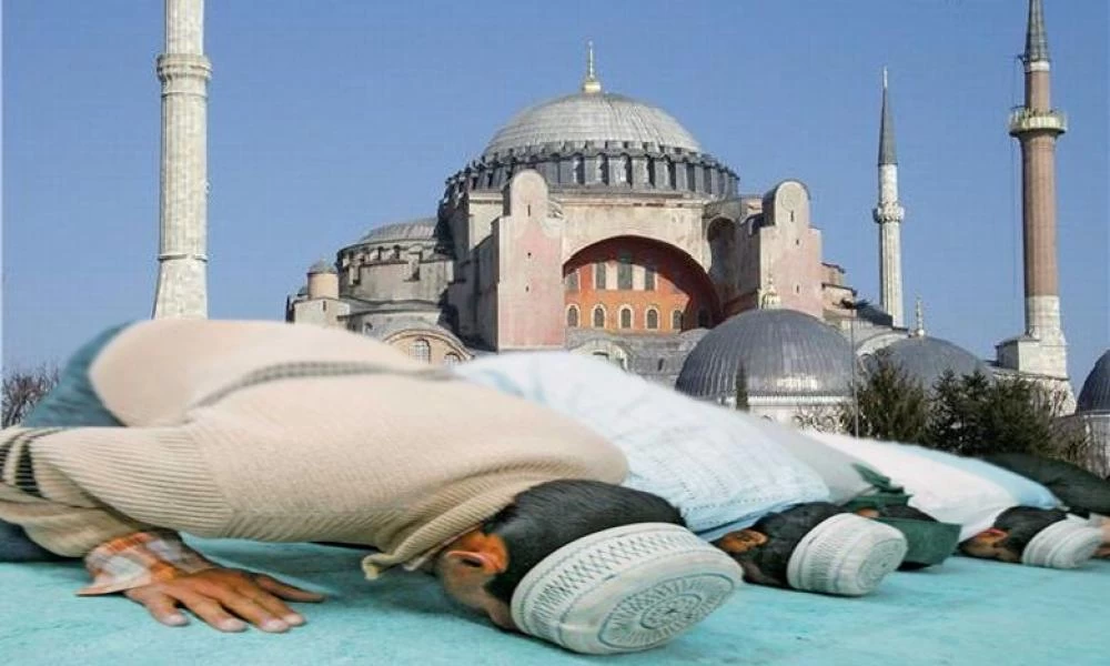 Η Αγιά Σοφιά ετοιμάζεται για επανακατάκτηση